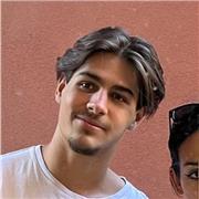 Je donne des cours particuliers de soutien scolaire en ligne ou face à face. Je suis un futur étudiant qui vient tout juste d’obtenir son Bac avec mention bien, spécialités mathématiques et sciences économiques et sociales.